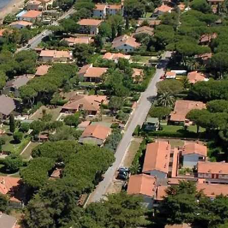 In E Casali A Giannella Aparthotel 3*