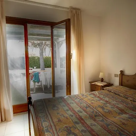 In E Casali A Giannella 3*